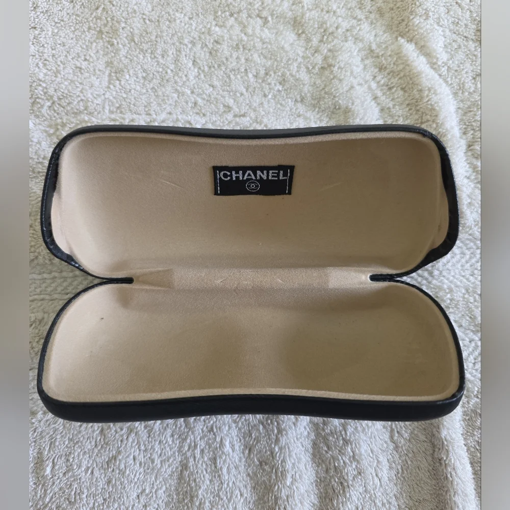 CHANEL – Authentic Black Hard Eyeglasses Case with CC Snap Button